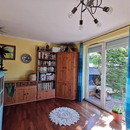 Przytulna Kawalerka Z Ogrodem *