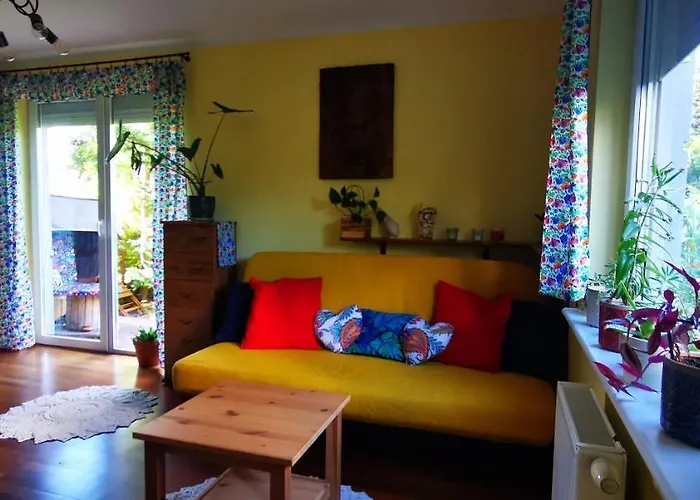 Przytulna Kawalerka Z Ogrodem شقة *