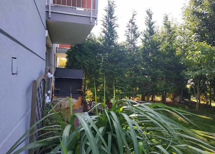 Przytulna Kawalerka Z Ogrodem *